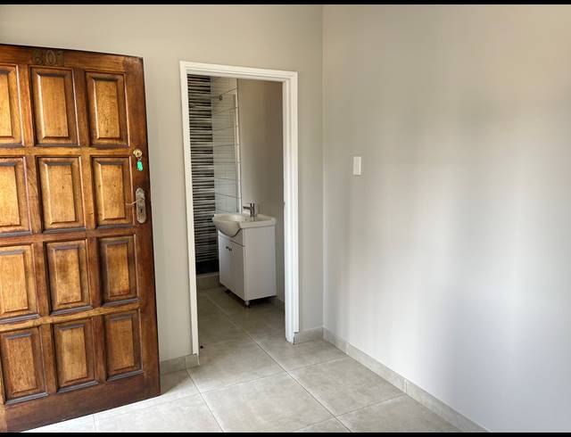 1 BEDROOM FLAT TO LET IN DURBAN CENTRAL